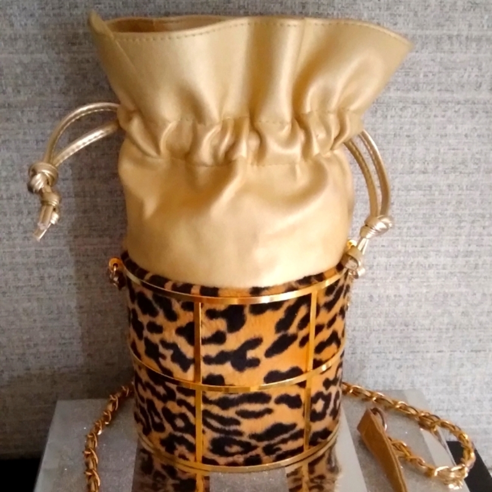 Leopard Print Faux Fur Gold Tone Metal Cage Bucket BagChain and faux leather